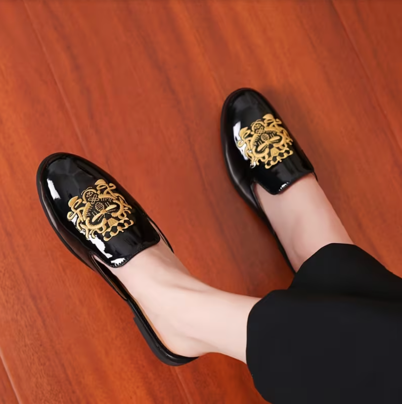 Embroidered Closed Toe Loafer
